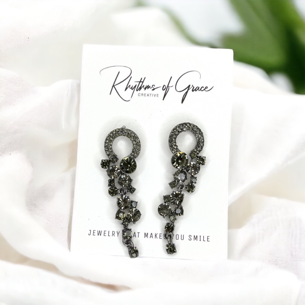 Sparkle & Shine Rhinestone Drop Earrings – Crystal & Black Glam (NWT) - Picture 3 of 7